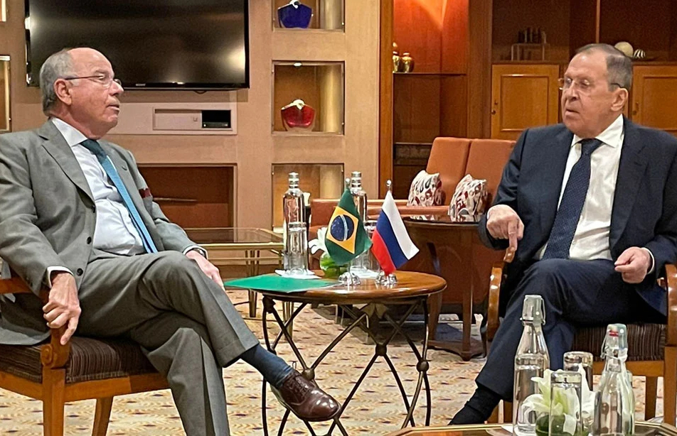 No Brasil, chanceler russo diz que guerra precisa ser resolvida ‘de forma duradoura’