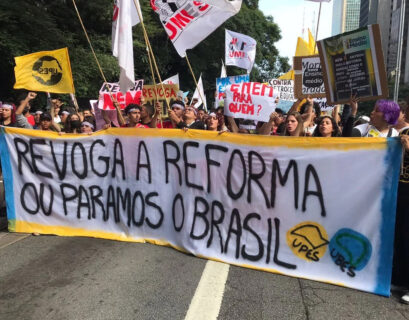 Manifestação contra o novo ensino médio (Foto: Abraão Cruz/TV Globo)