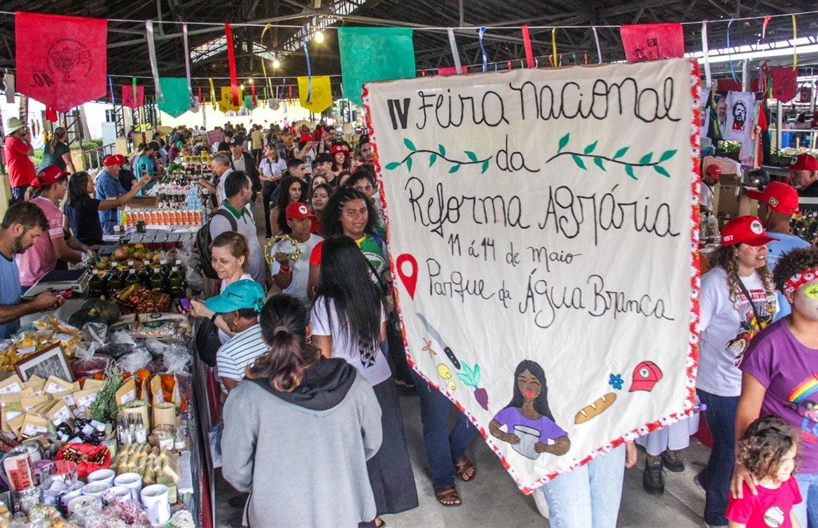 Feira do MST em SP tem Haddad como modelo, presença de Alckmin e zoação com bolsonaristas