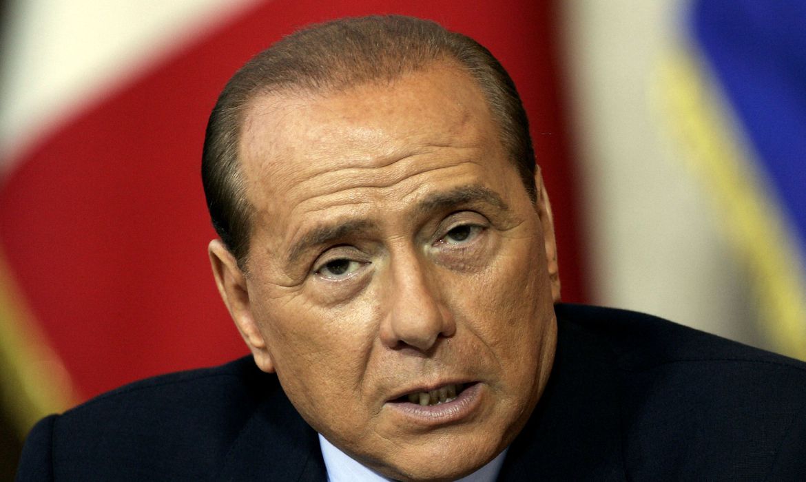 Morre Silvio Berlusconi, ex-primeiro-ministro da Itália, aos 86 anos