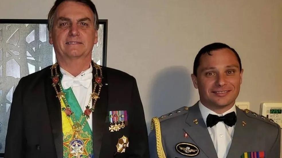 Celular de Mauro Cid tinha detalhes de plano para golpe militar